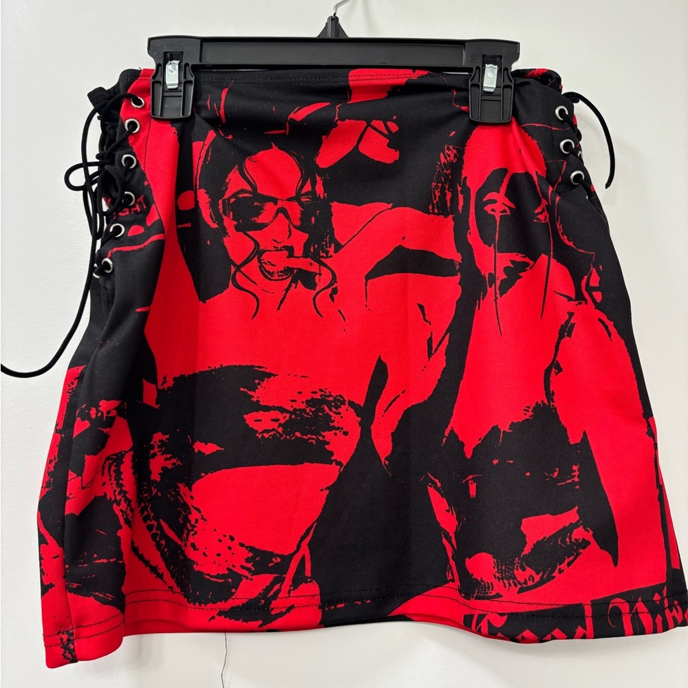 SHEIN Red and Black Graphic Mini Skirt